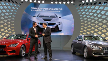 BMW показал свои автомобили на Женевском автосалоне
